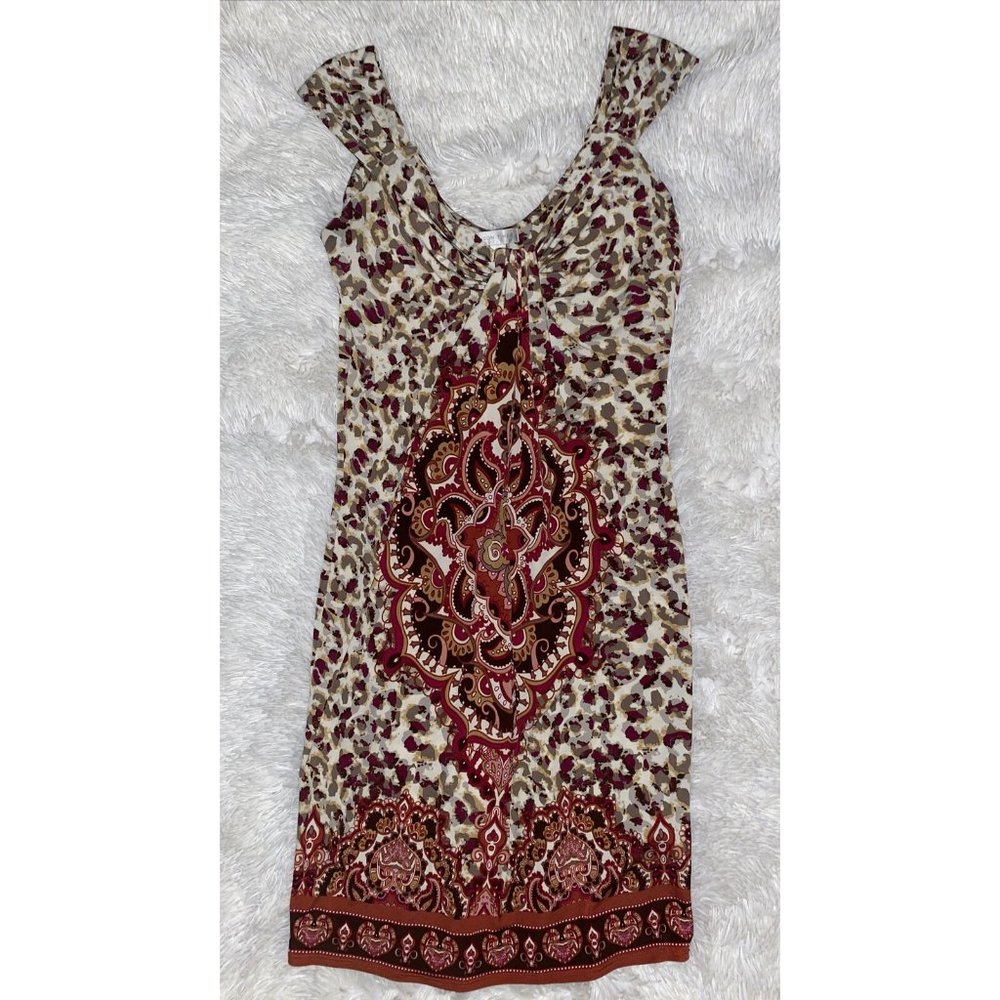 London Times Sleeveless Red Print V Neck Dress Size 8 Stretch Knee Length